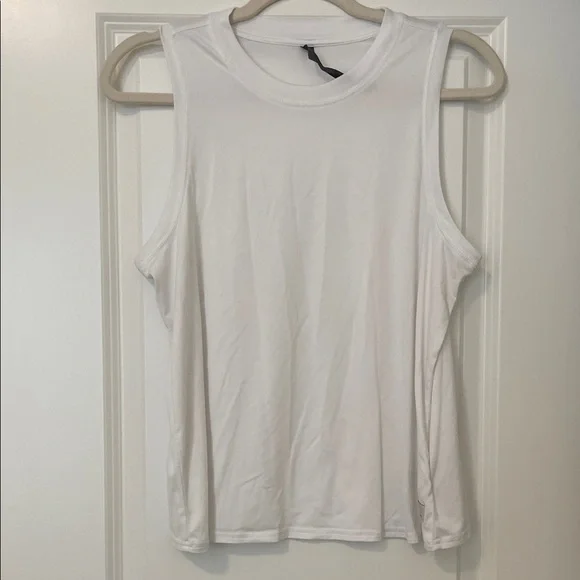 NWOT! Vuori Energy Tank Top, Size Medium - Picture 9 of 12